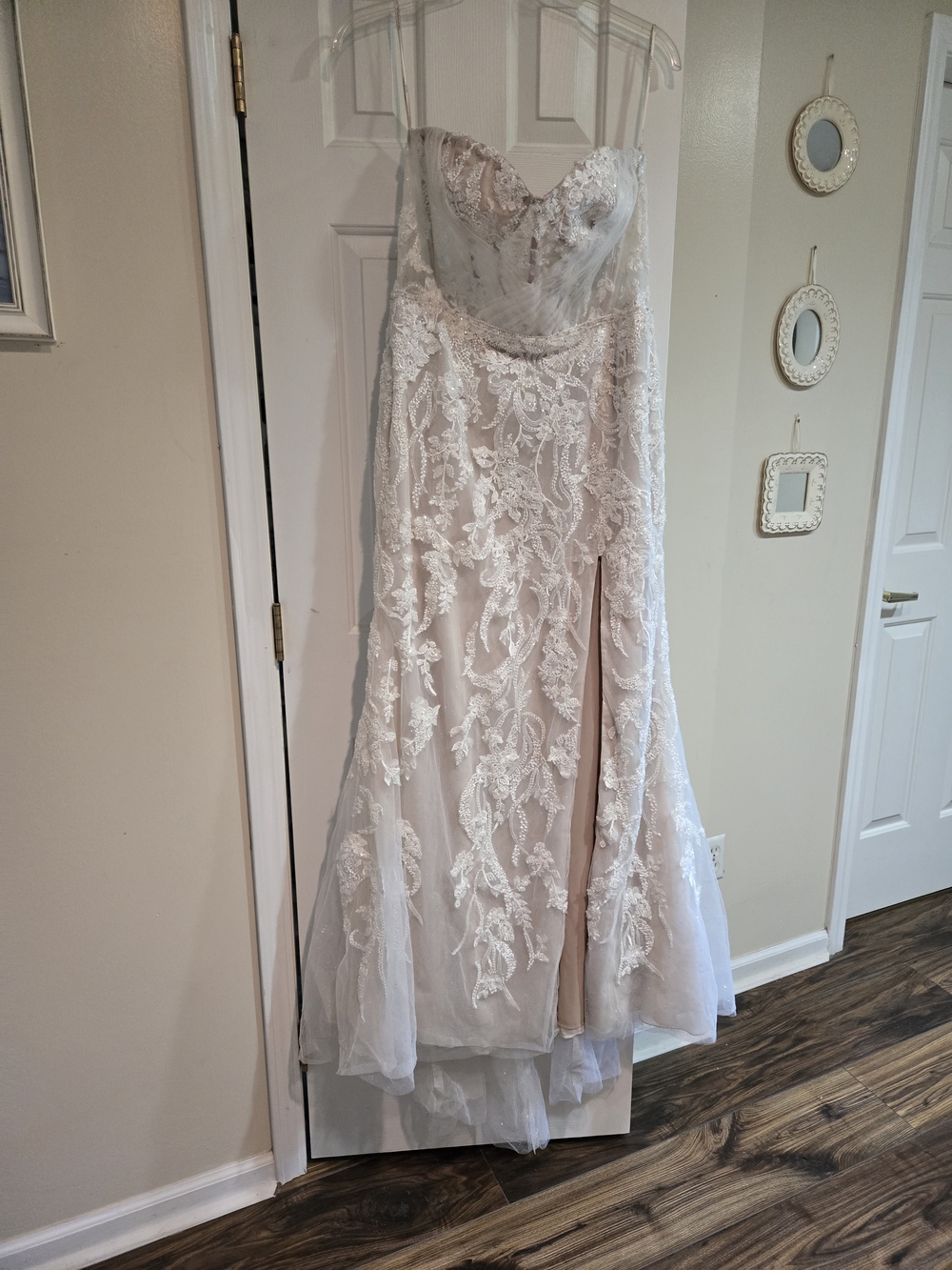 Women’s Wedding Dress Bohemian Style Sheer Sparkle Lace Beautiful